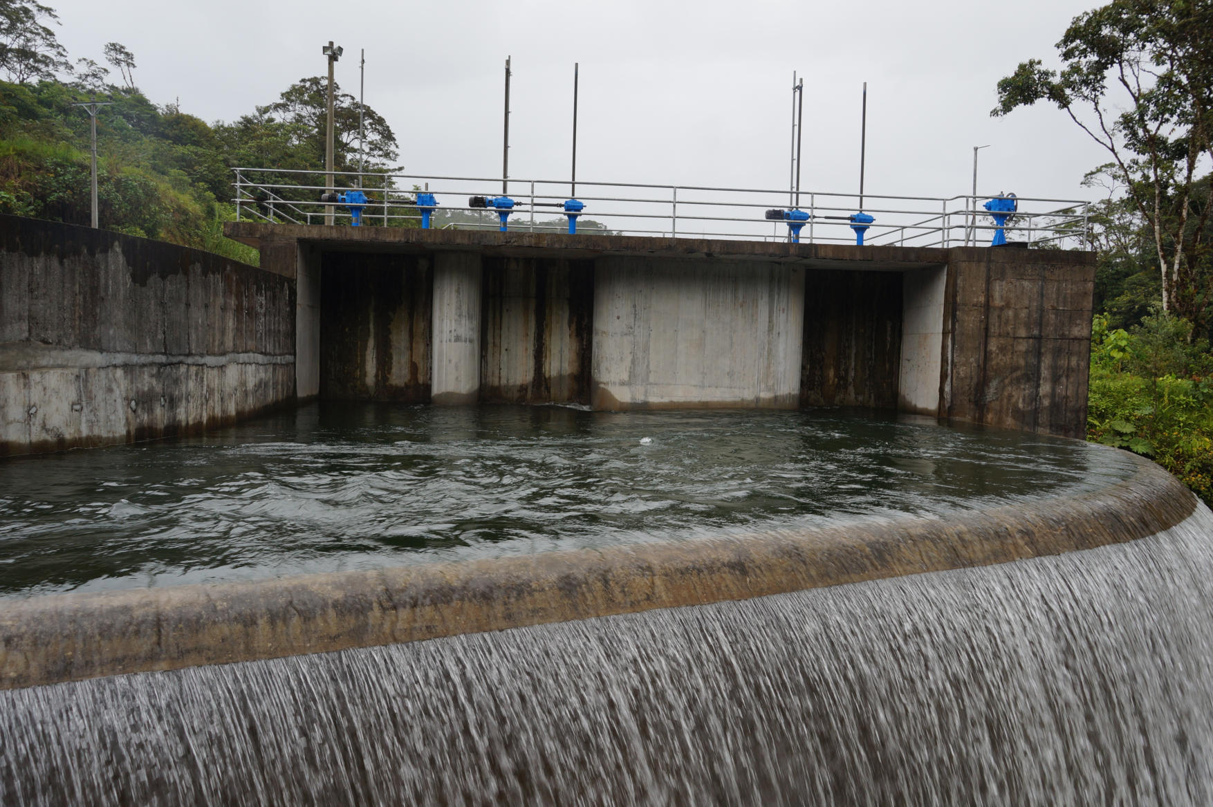 Infraestructura hidráulica y obras de ingeniería hídrica en terreno